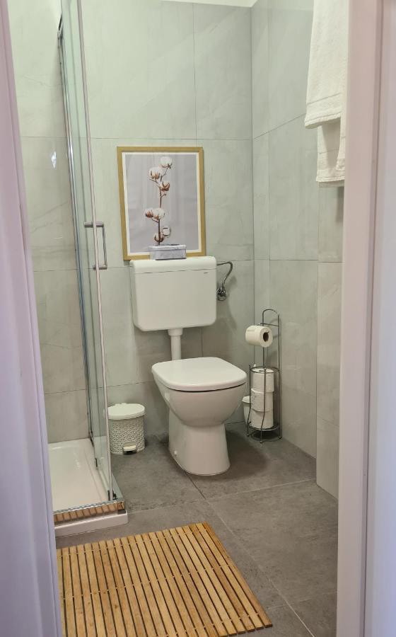 Apartman Monte Zaro Park Pula Exteriör bild
