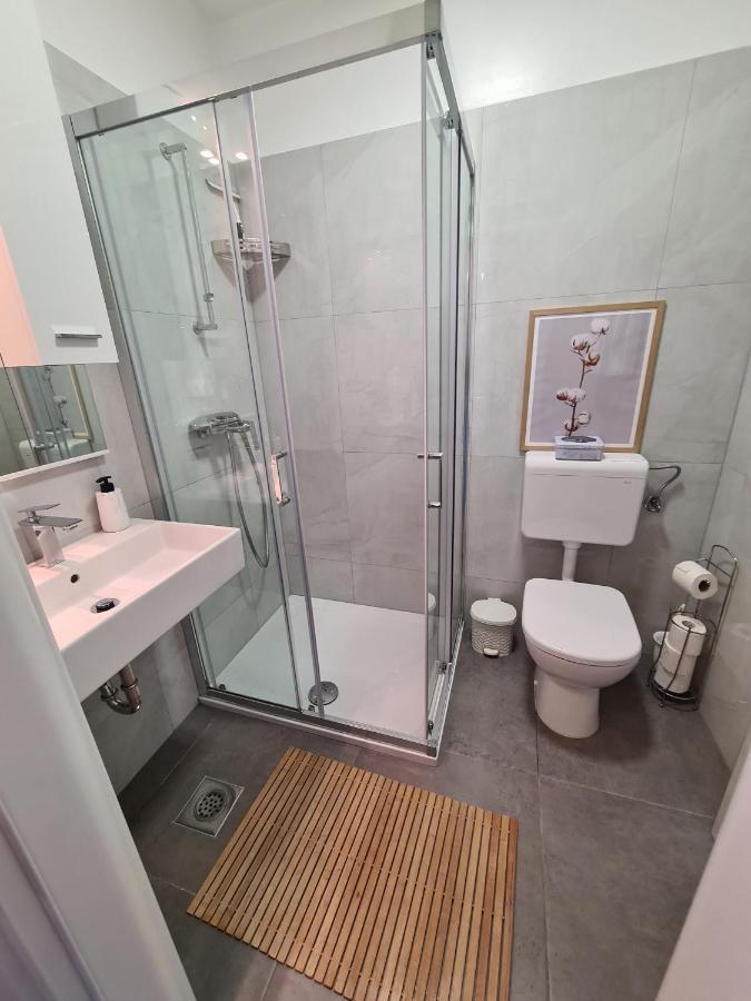 Apartman Monte Zaro Park Pula Exteriör bild